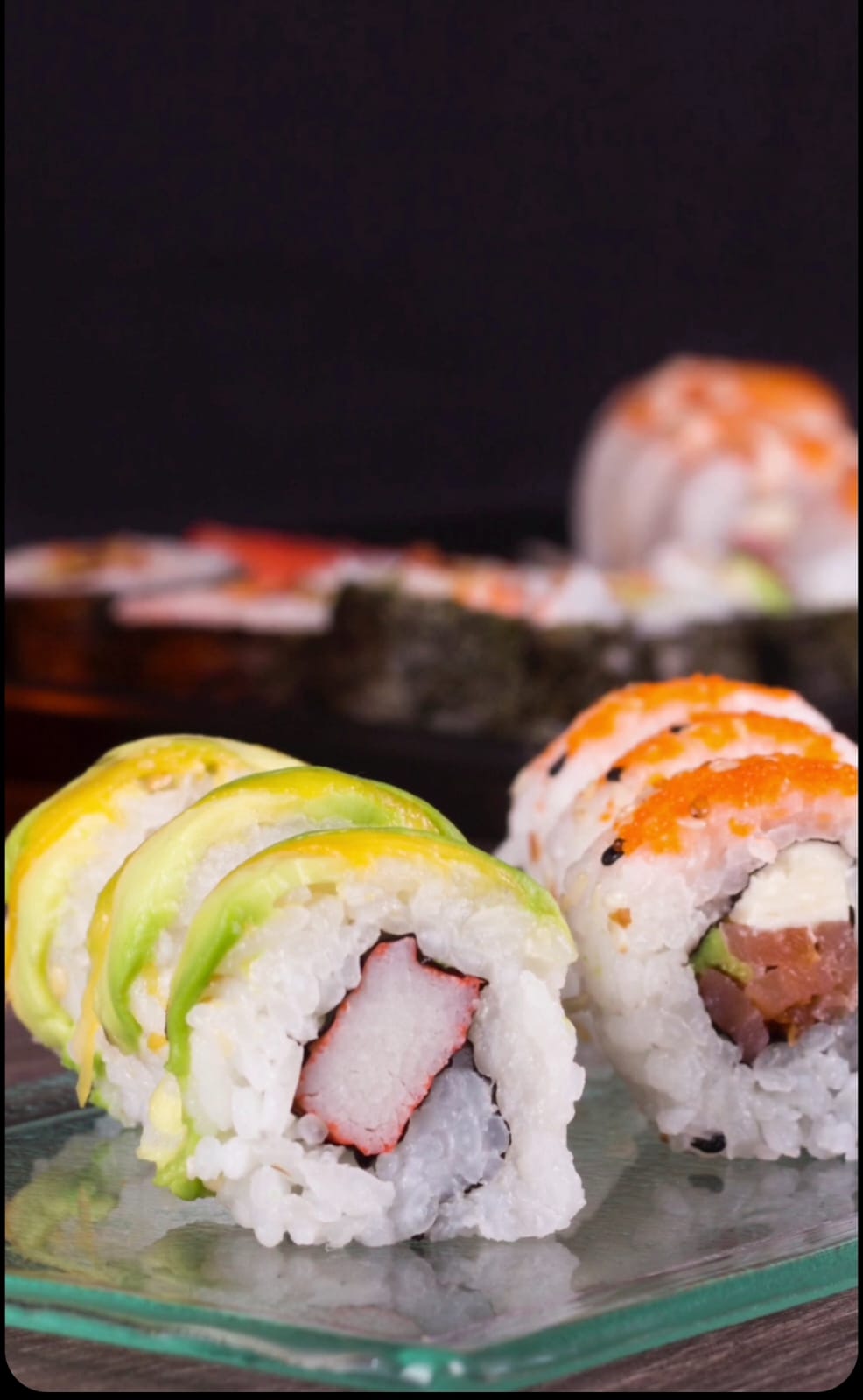 Variedad de rollitos Suiton Sushi